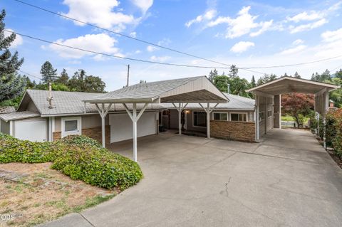 Tiny photo for 2850 Rogue River Highway, Grants Pass, OR 97527 (MLS # 220223936)