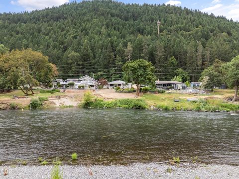 Tiny photo for 2850 Rogue River Highway, Grants Pass, OR 97527 (MLS # 220223936)