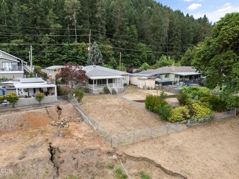 Tiny photo for 2850 Rogue River Highway, Grants Pass, OR 97527 (MLS # 220223936)