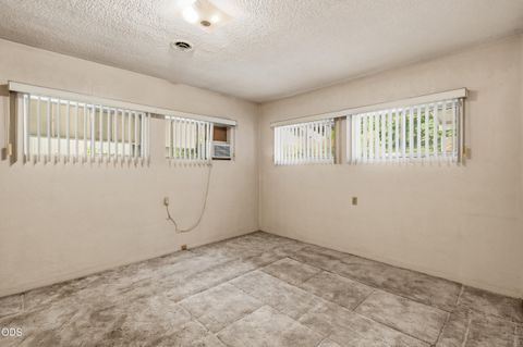 Tiny photo for 2850 Rogue River Highway, Grants Pass, OR 97527 (MLS # 220223936)