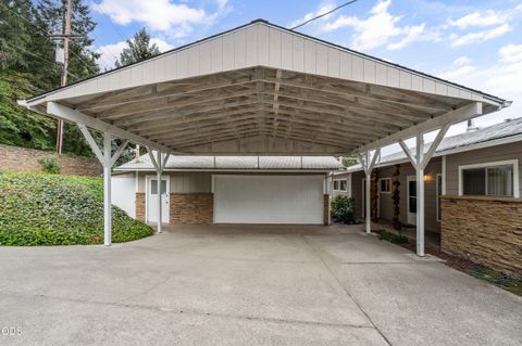Tiny photo for 2850 Rogue River Highway, Grants Pass, OR 97527 (MLS # 220223936)