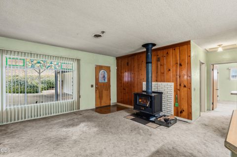 Tiny photo for 2850 Rogue River Highway, Grants Pass, OR 97527 (MLS # 220223936)