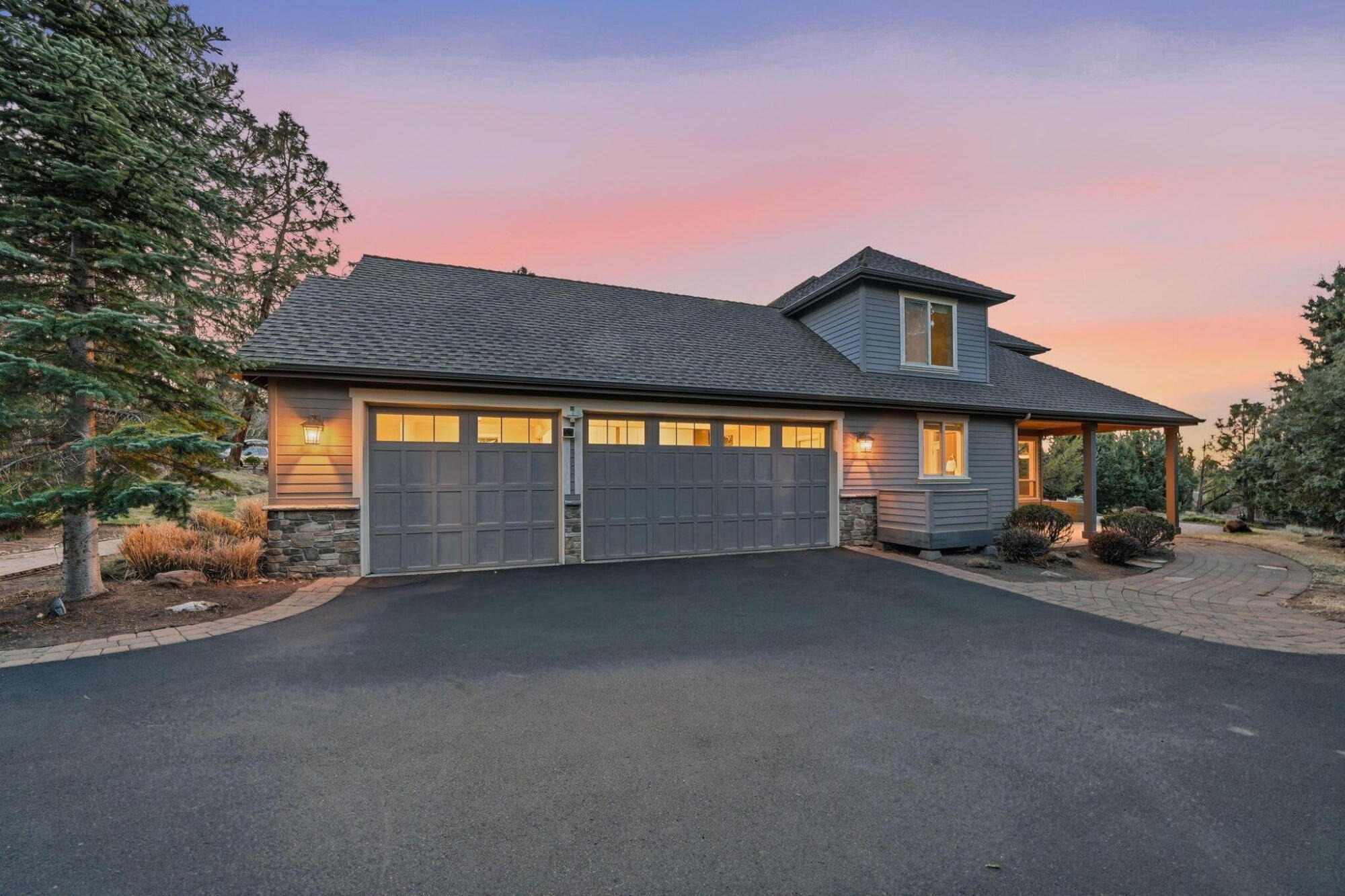 764 NW Yosemite Drive