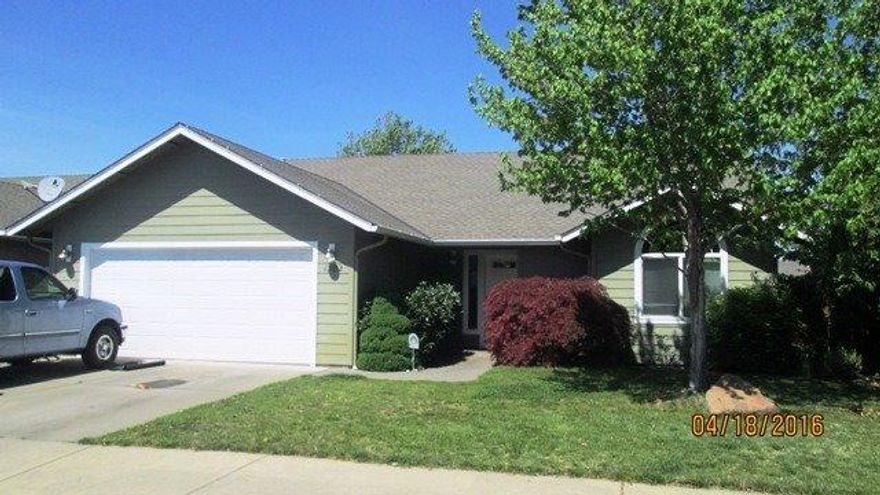 Fantastic location, convenient and close to everything, schools, shopping and medical very nearby. City Schools as a bonus. Nice 3 bedroom, 2 bath single level with approximately 1459 square feet. Built in 2004. Split bedroom floorplan. Nice small rear yard. Easy maintenance inside and out.