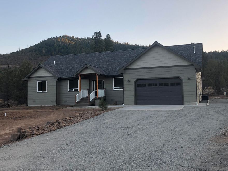 This home is located in Klamath Cedar Trails, surrounded by hills and mountains, quiet only 20 mins from town. Secluded and ready to be moved into, great place to walk your dog, ride your horse or hike with friends. Room  to raise a family or retire too.