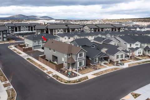 Tiny photo for 4649 SW 36th Street, Redmond, OR 97756 (MLS # 220217176)