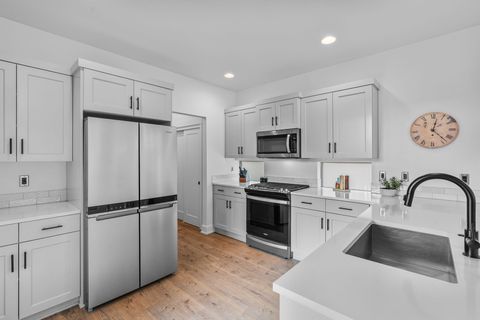 Tiny photo for 4649 SW 36th Street, Redmond, OR 97756 (MLS # 220217176)