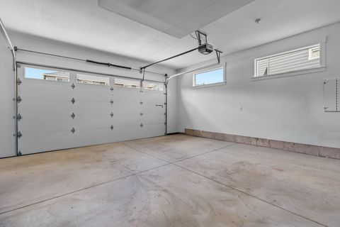 Tiny photo for 4649 SW 36th Street, Redmond, OR 97756 (MLS # 220217176)