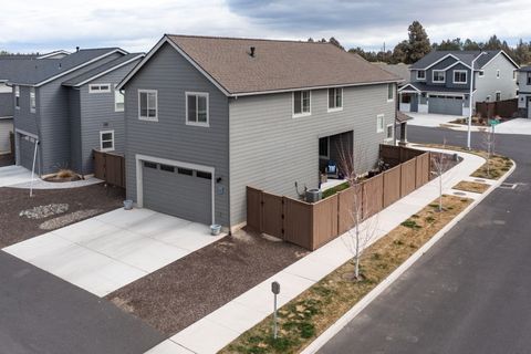 Tiny photo for 4649 SW 36th Street, Redmond, OR 97756 (MLS # 220217176)