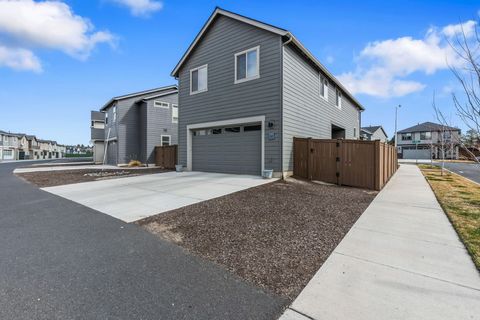 Tiny photo for 4649 SW 36th Street, Redmond, OR 97756 (MLS # 220217176)