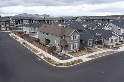 Tiny photo for 4649 SW 36th Street, Redmond, OR 97756 (MLS # 220217176)