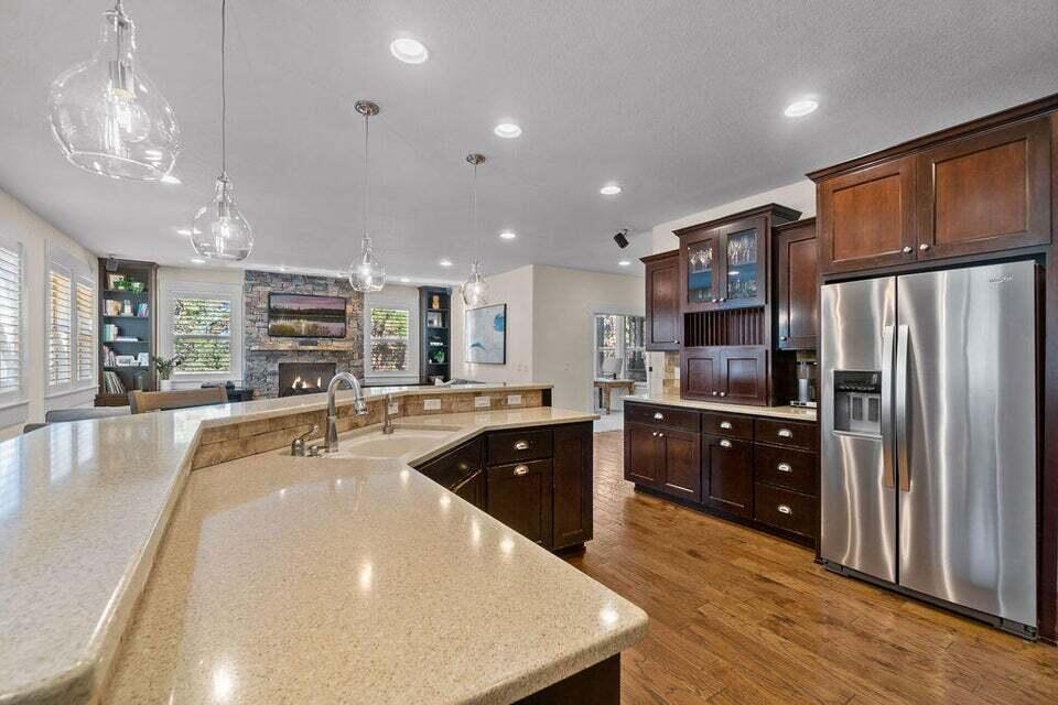 Skyliner Summit - Residential