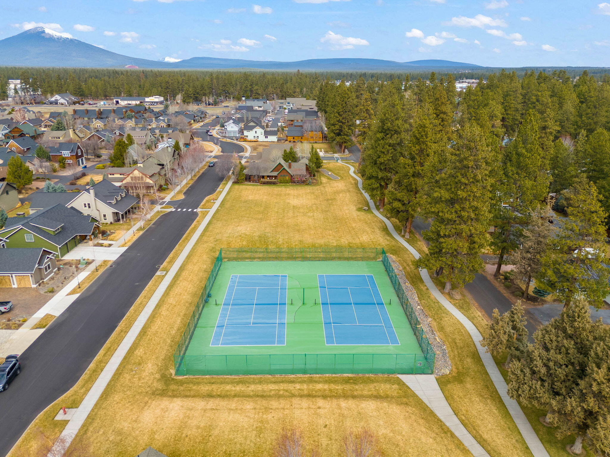 Pine Meadow Vill - Residential