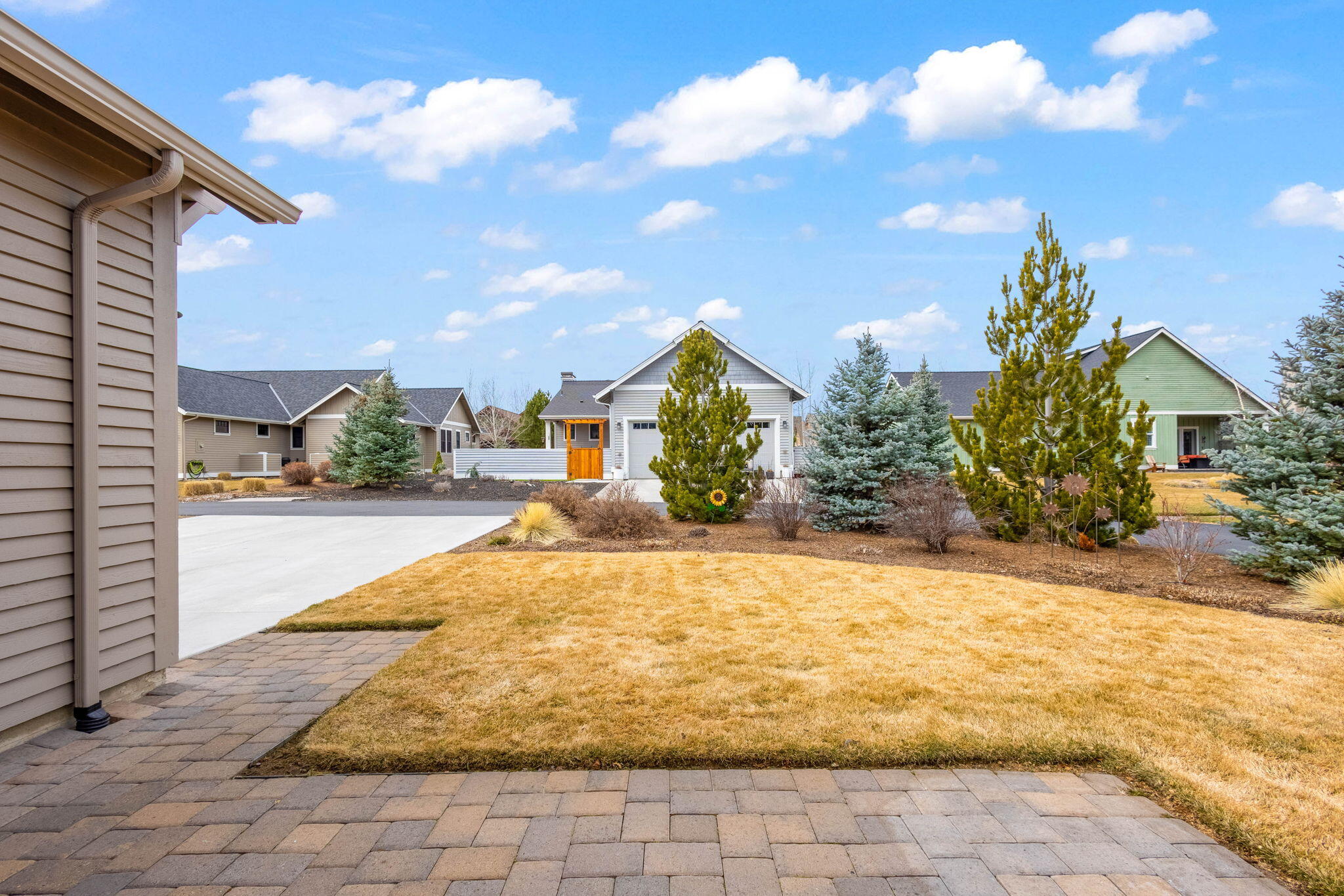 Pine Meadow Vill - Residential