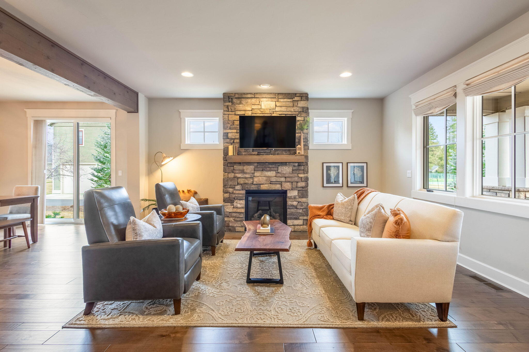 Pine Meadow Vill - Residential