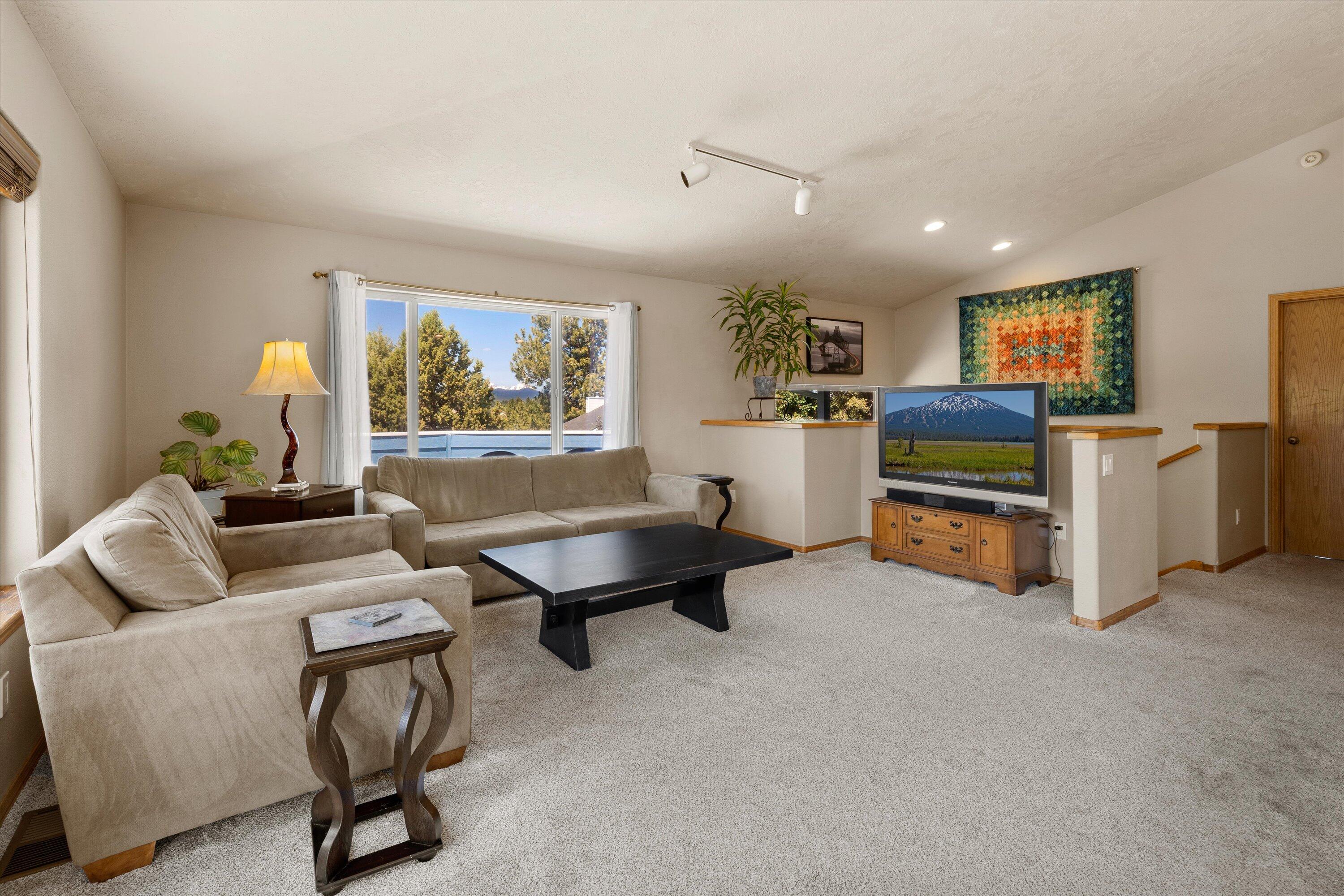 Ladera - Residential