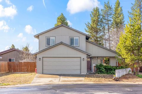 Tiny photo for 16411 Cassidy Court, La Pine, OR 97739 (MLS # 220215116)