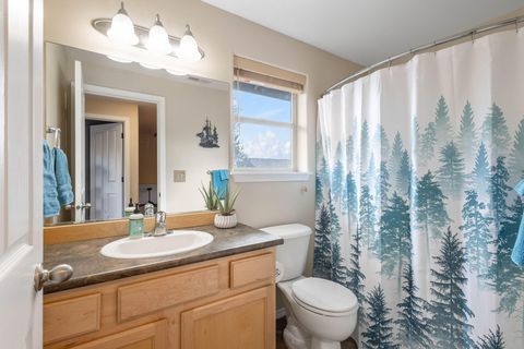 Tiny photo for 16411 Cassidy Court, La Pine, OR 97739 (MLS # 220215116)