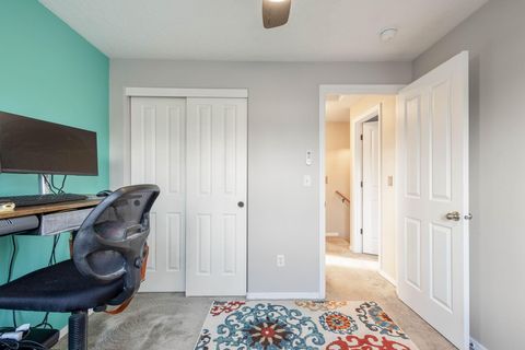 Tiny photo for 16411 Cassidy Court, La Pine, OR 97739 (MLS # 220215116)