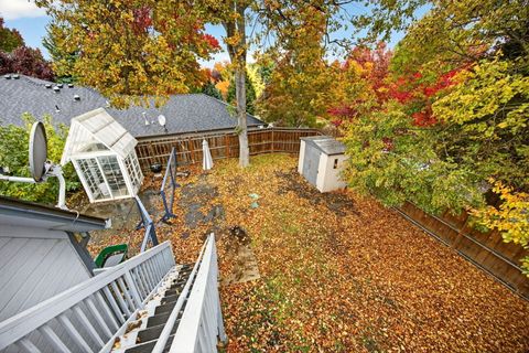 Tiny photo for 3473 Poppywoods Drive, Medford, OR 97504 (MLS # 220211700)