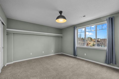 Tiny photo for 63091 Desert Sage Street, Bend, OR 97701 (MLS # 220212352)