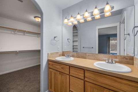 Tiny photo for 63091 Desert Sage Street, Bend, OR 97701 (MLS # 220212352)