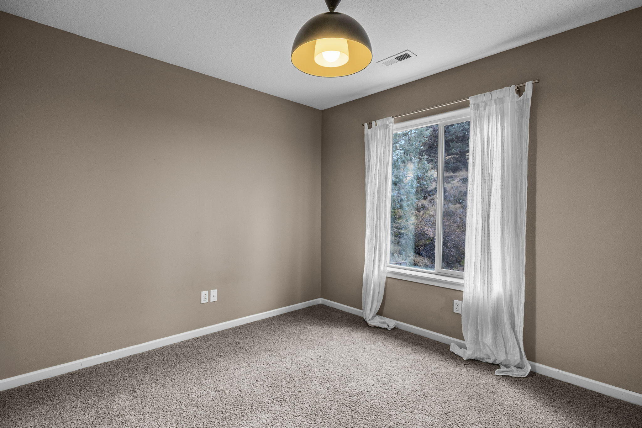 Lava Ridges - Residential