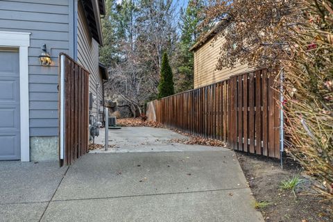 Tiny photo for 63091 Desert Sage Street, Bend, OR 97701 (MLS # 220212352)