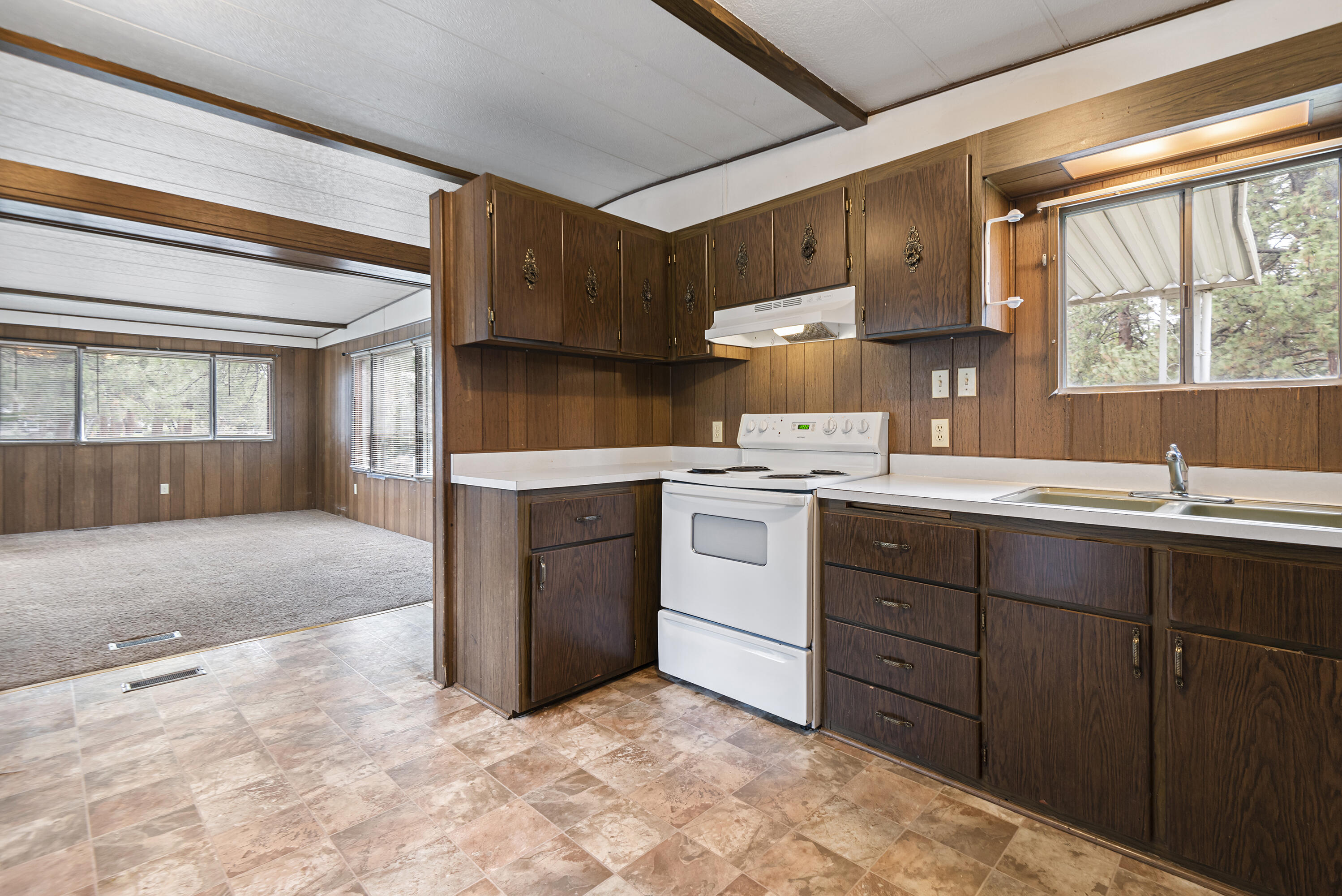 Romaine Village - Residential