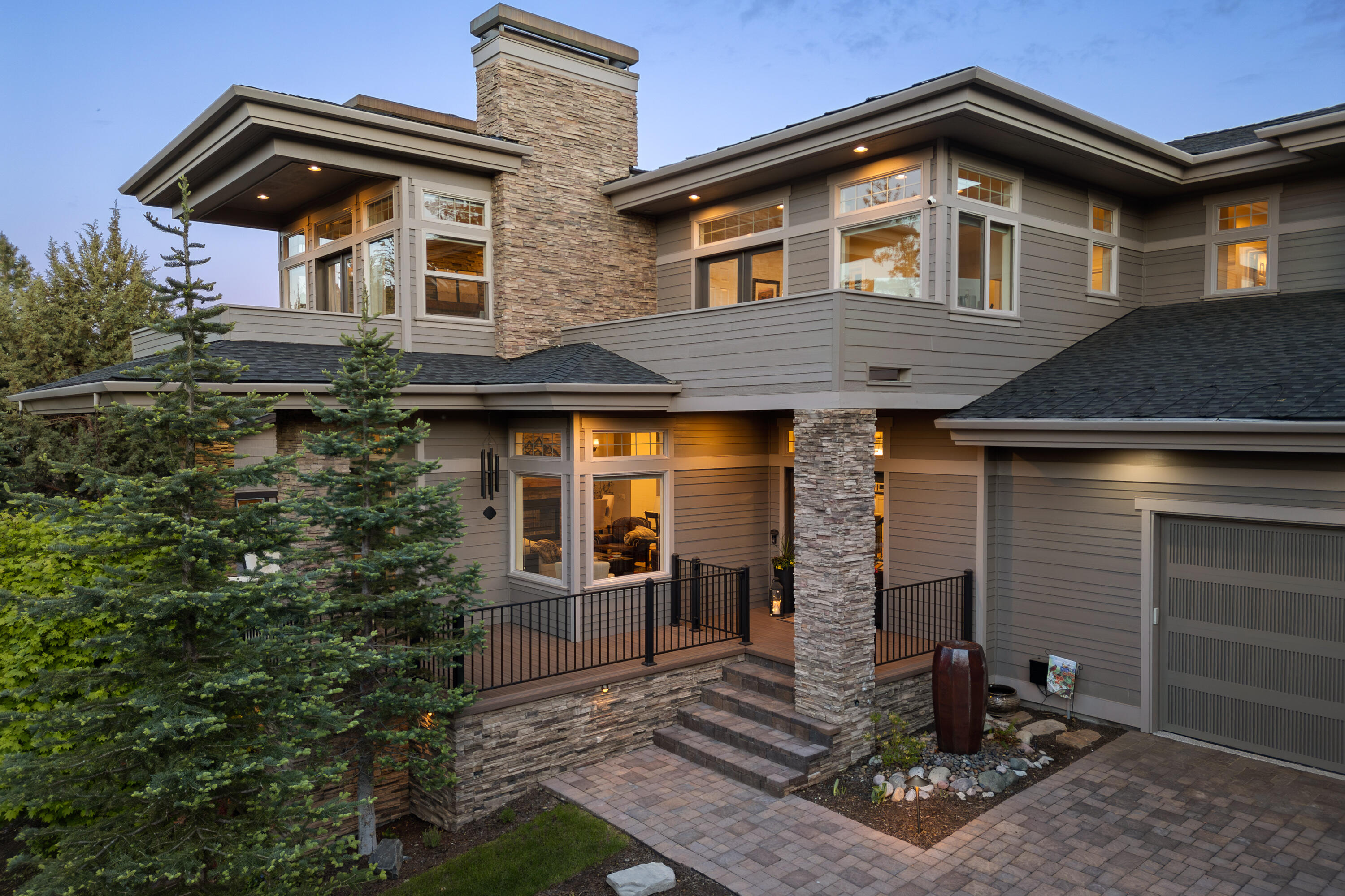 925 NW Yosemite Drive