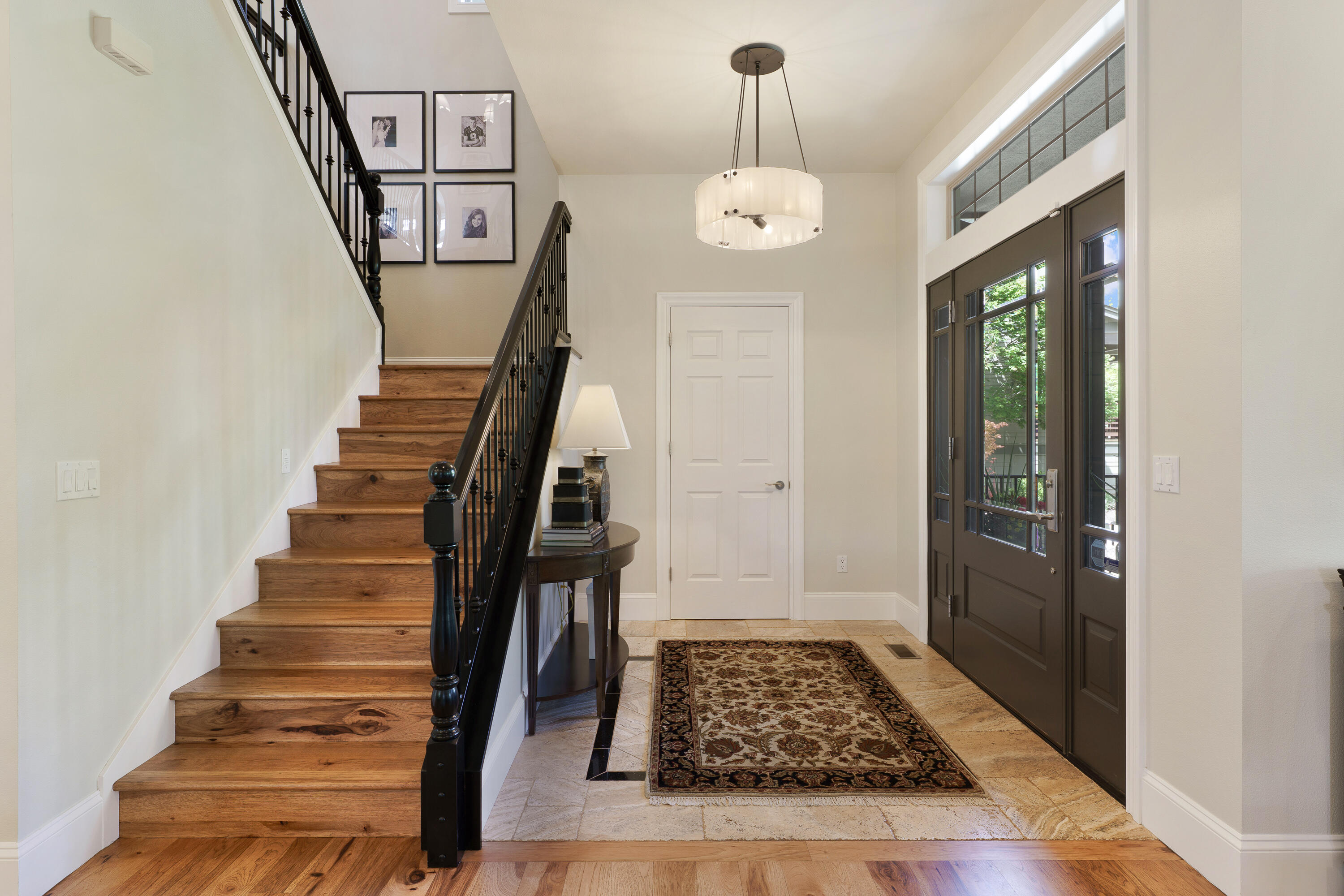 925 NW Yosemite Drive