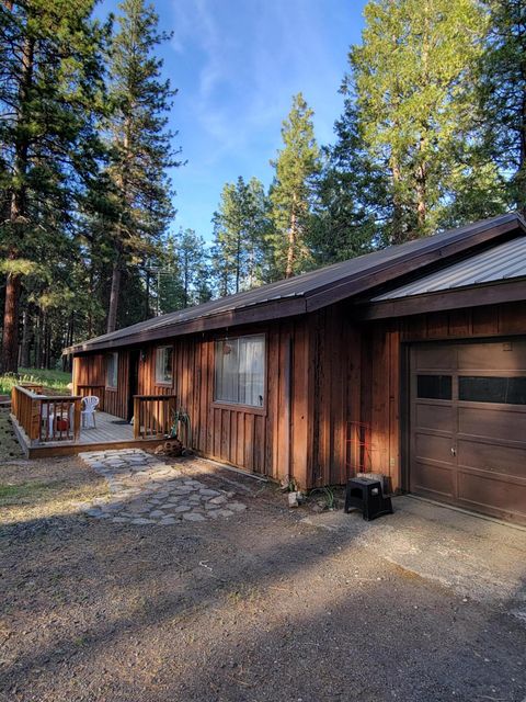 Tiny photo for 17411 Freight Road Lane, Klamath Falls, OR 97601 (MLS # 220221197)