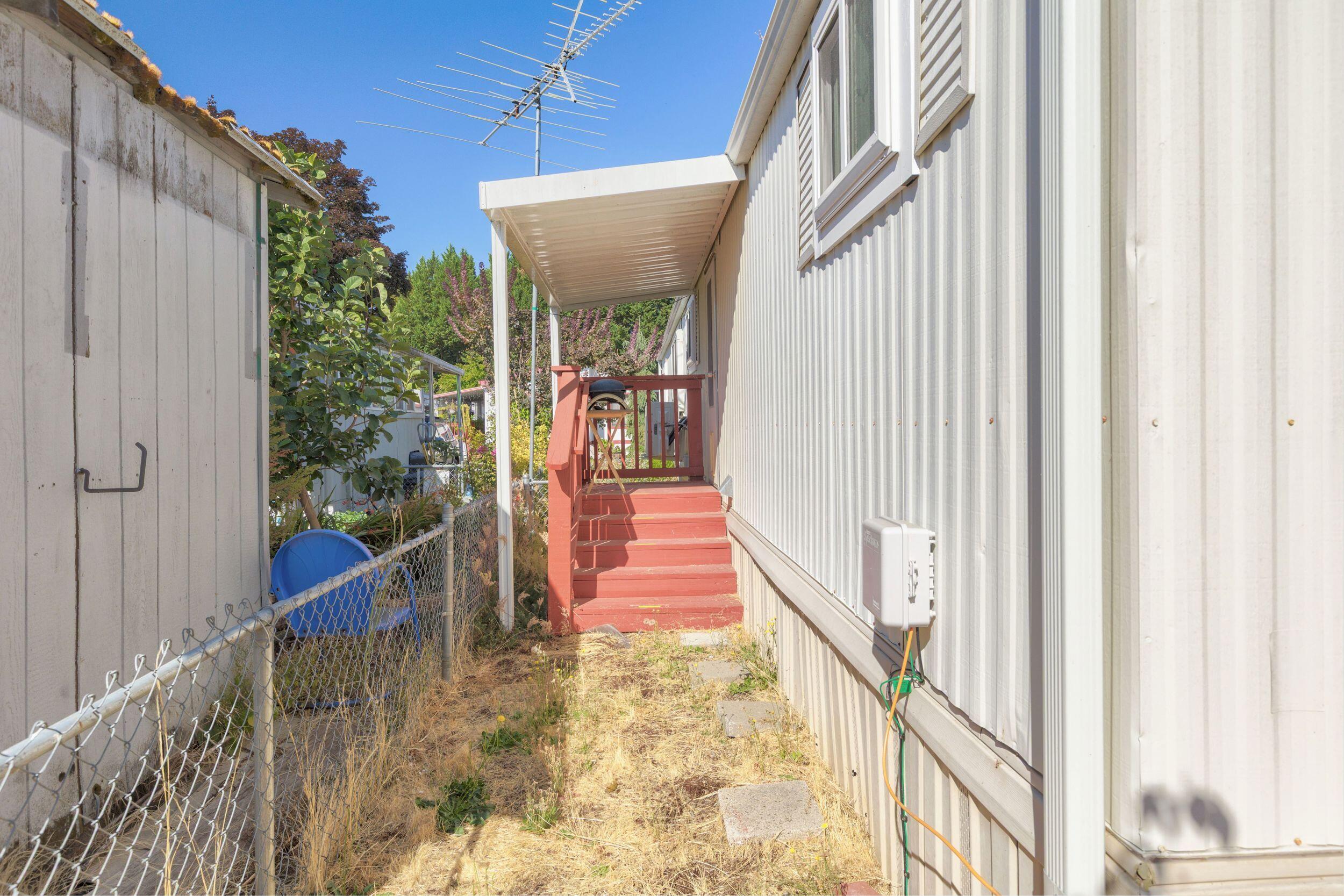 Country Estates MHC - Residential