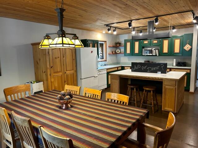 Cres-del Acres -First Addition - Residential