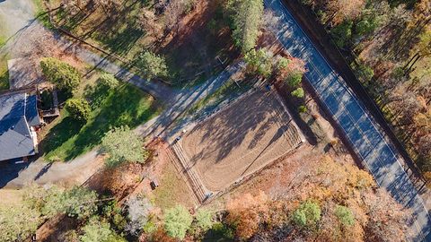 Tiny photo for 315 Hitching Post Road, Grants Pass, OR 97526 (MLS # 220212081)