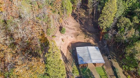 Tiny photo for 315 Hitching Post Road, Grants Pass, OR 97526 (MLS # 220212081)