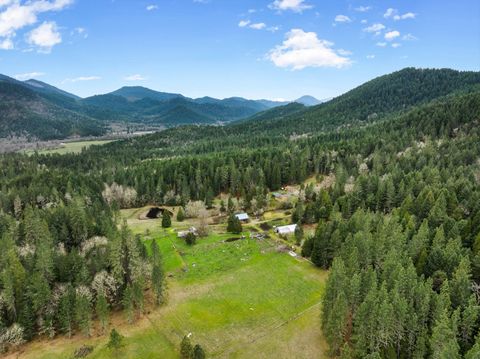 Tiny photo for 778 Pack Lane, Glendale, OR 97442 (MLS # 220217434)