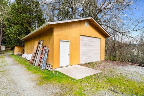 Tiny photo for 778 Pack Lane, Glendale, OR 97442 (MLS # 220217434)