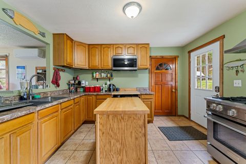 Tiny photo for 778 Pack Lane, Glendale, OR 97442 (MLS # 220217434)