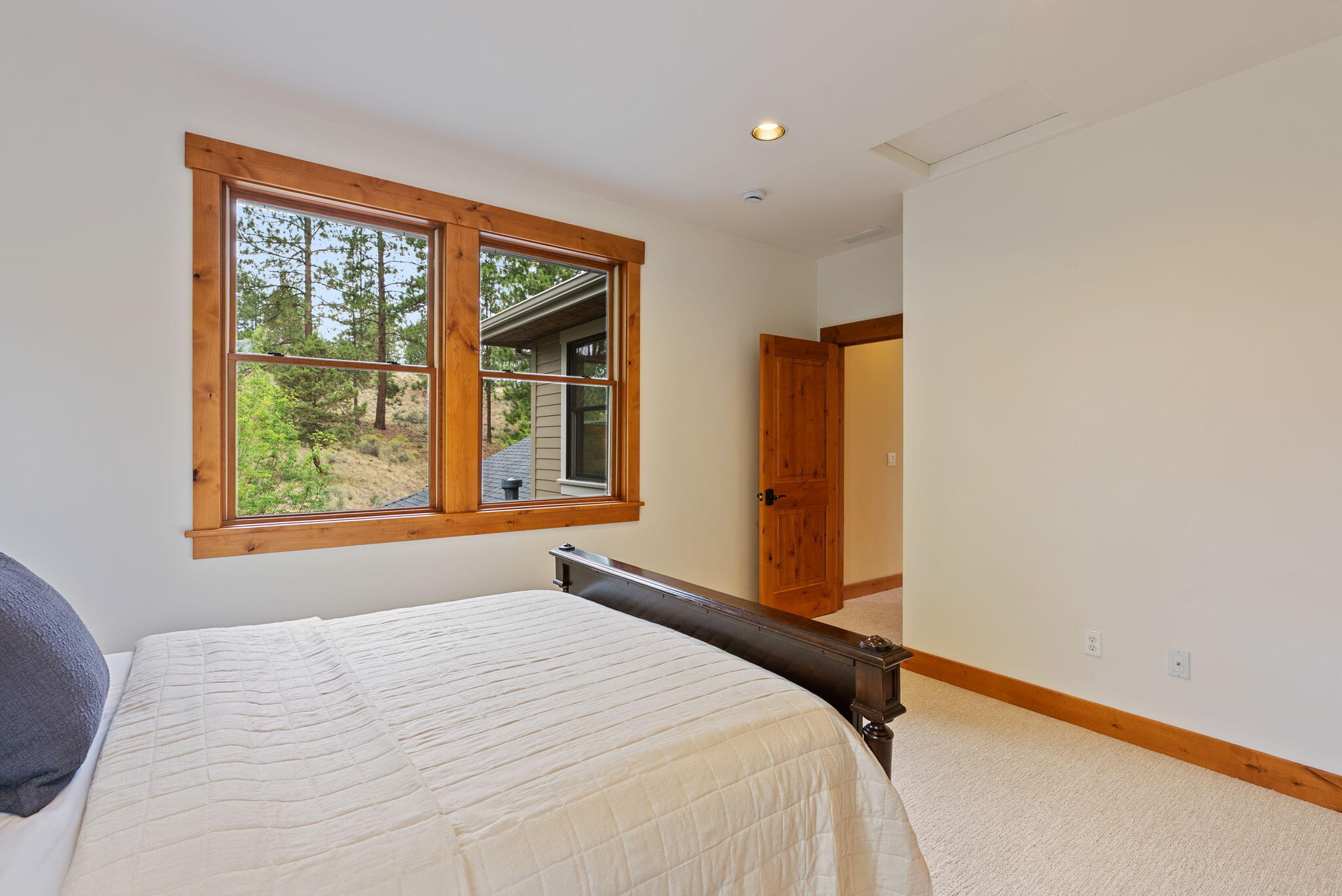 Skyliner Summit - Residential