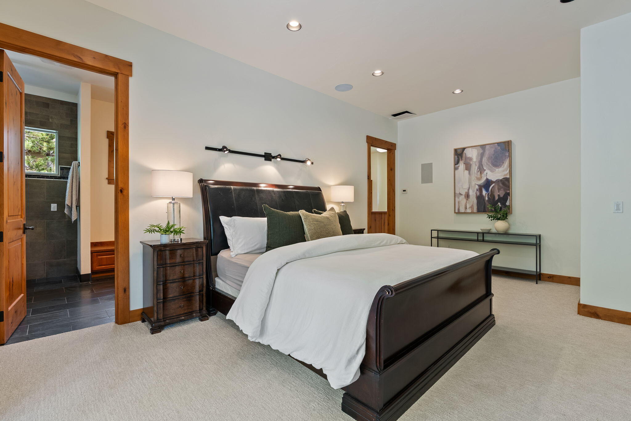 Skyliner Summit - Residential