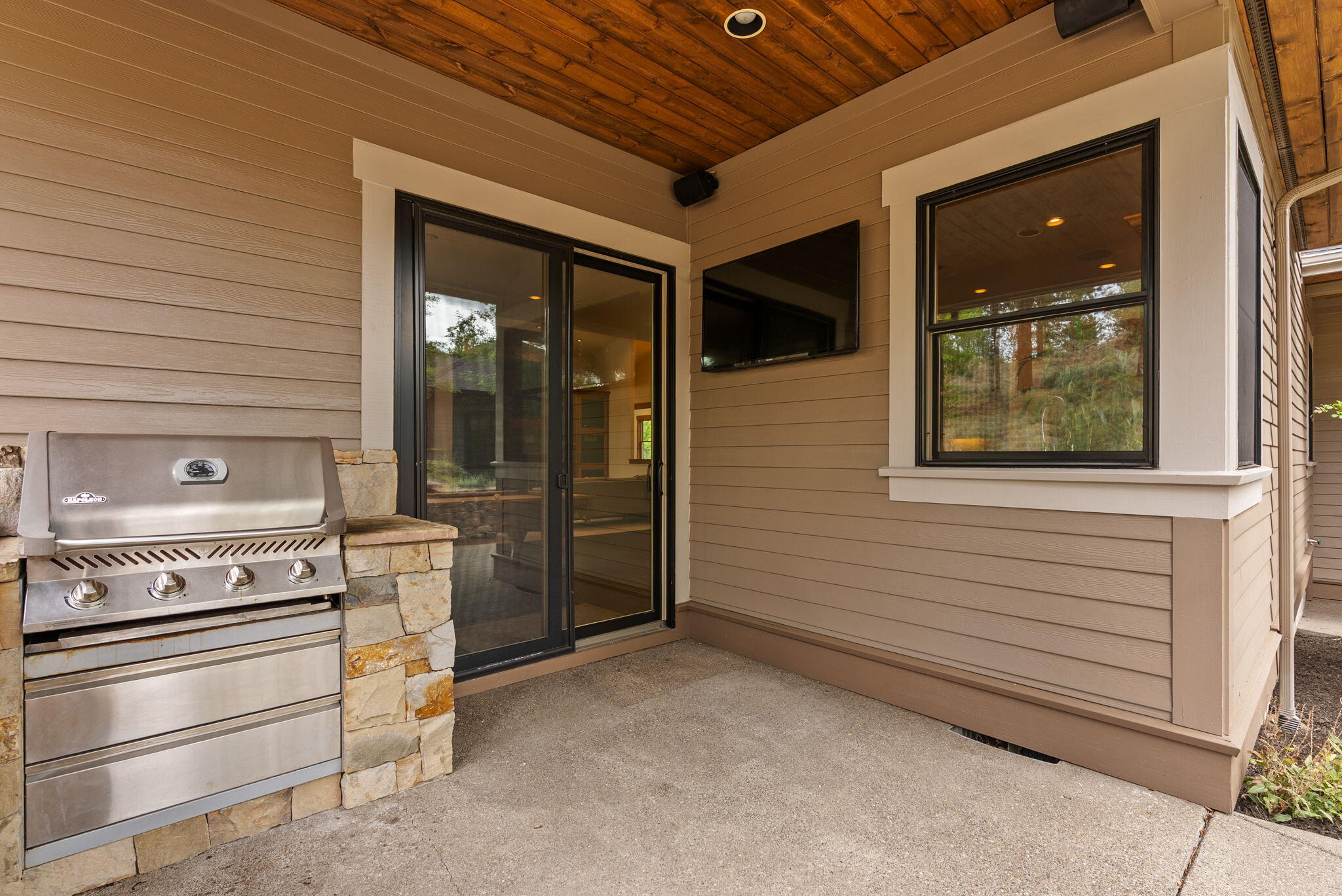 Skyliner Summit - Residential