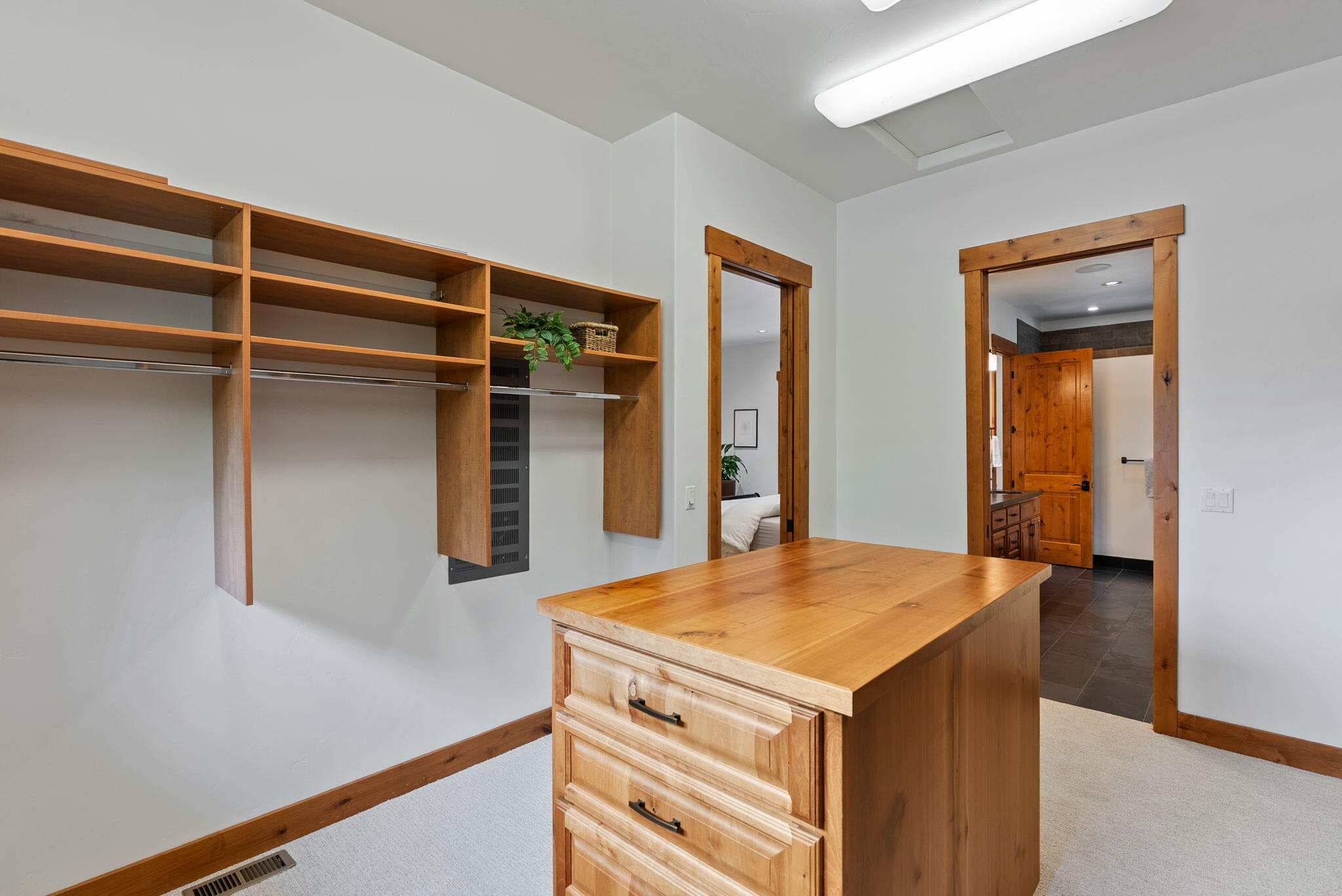 Skyliner Summit - Residential