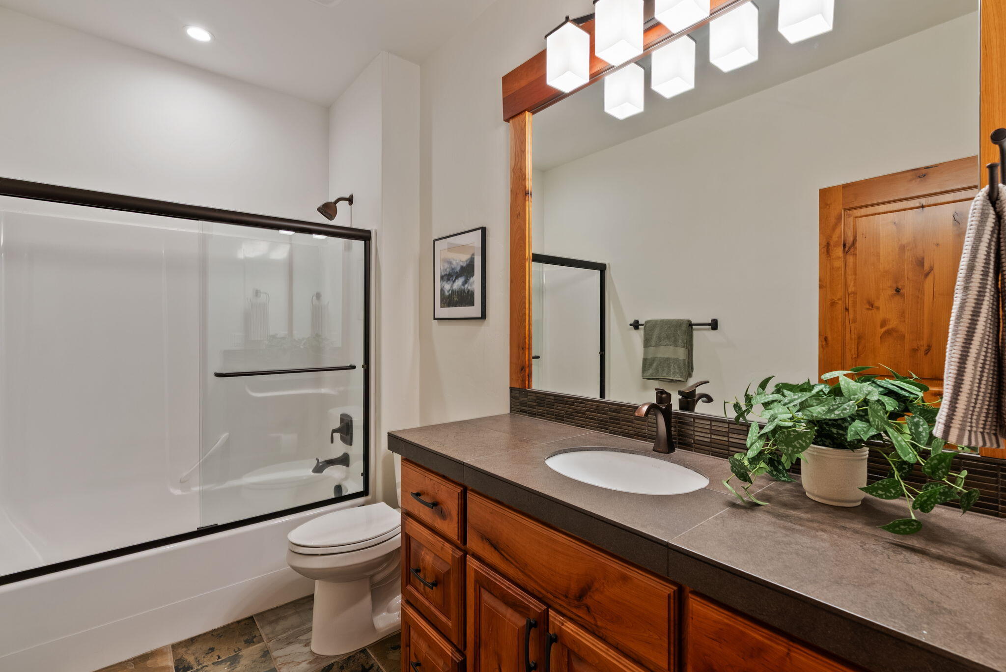 Skyliner Summit - Residential