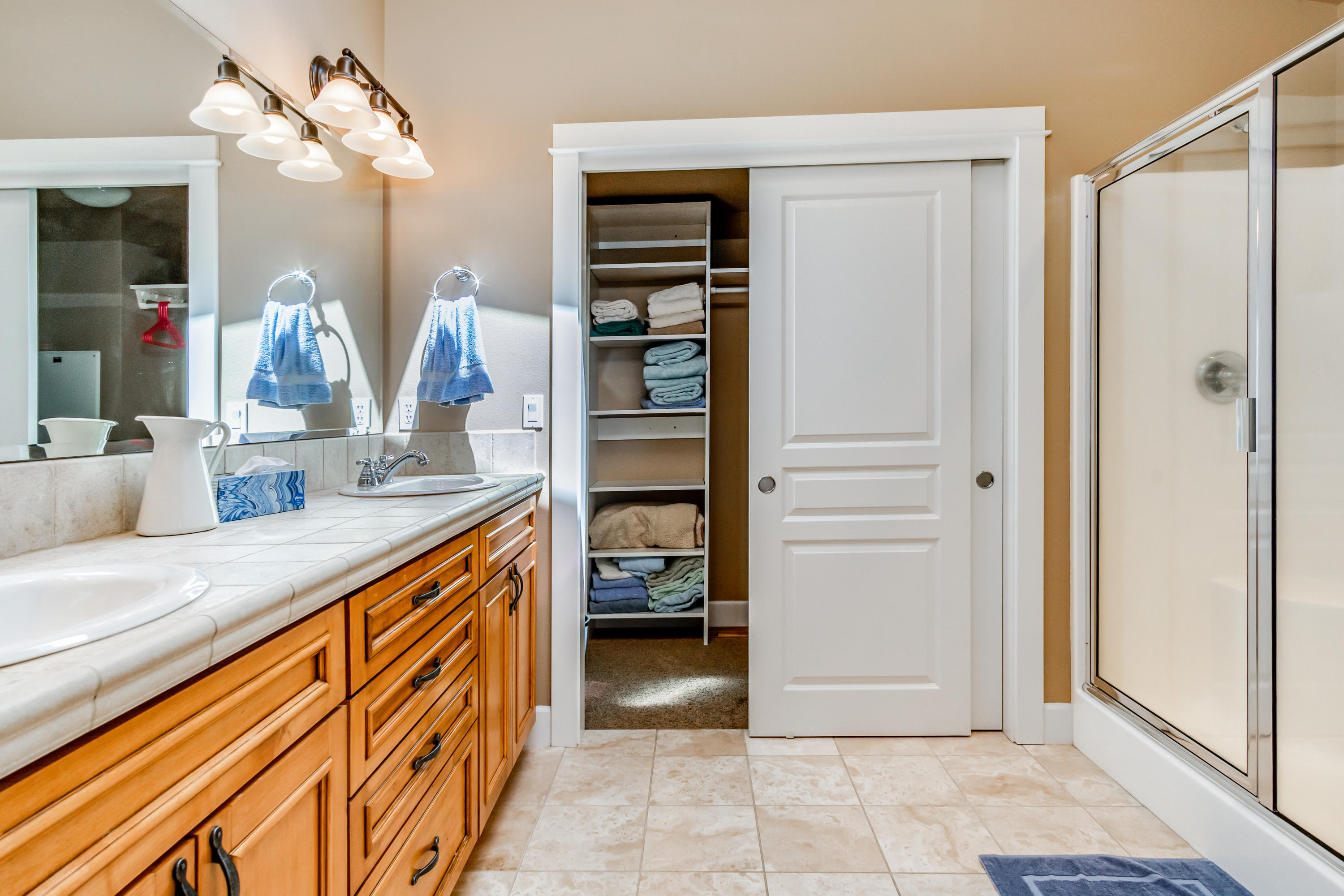 The Bluffs River Ben - Residential