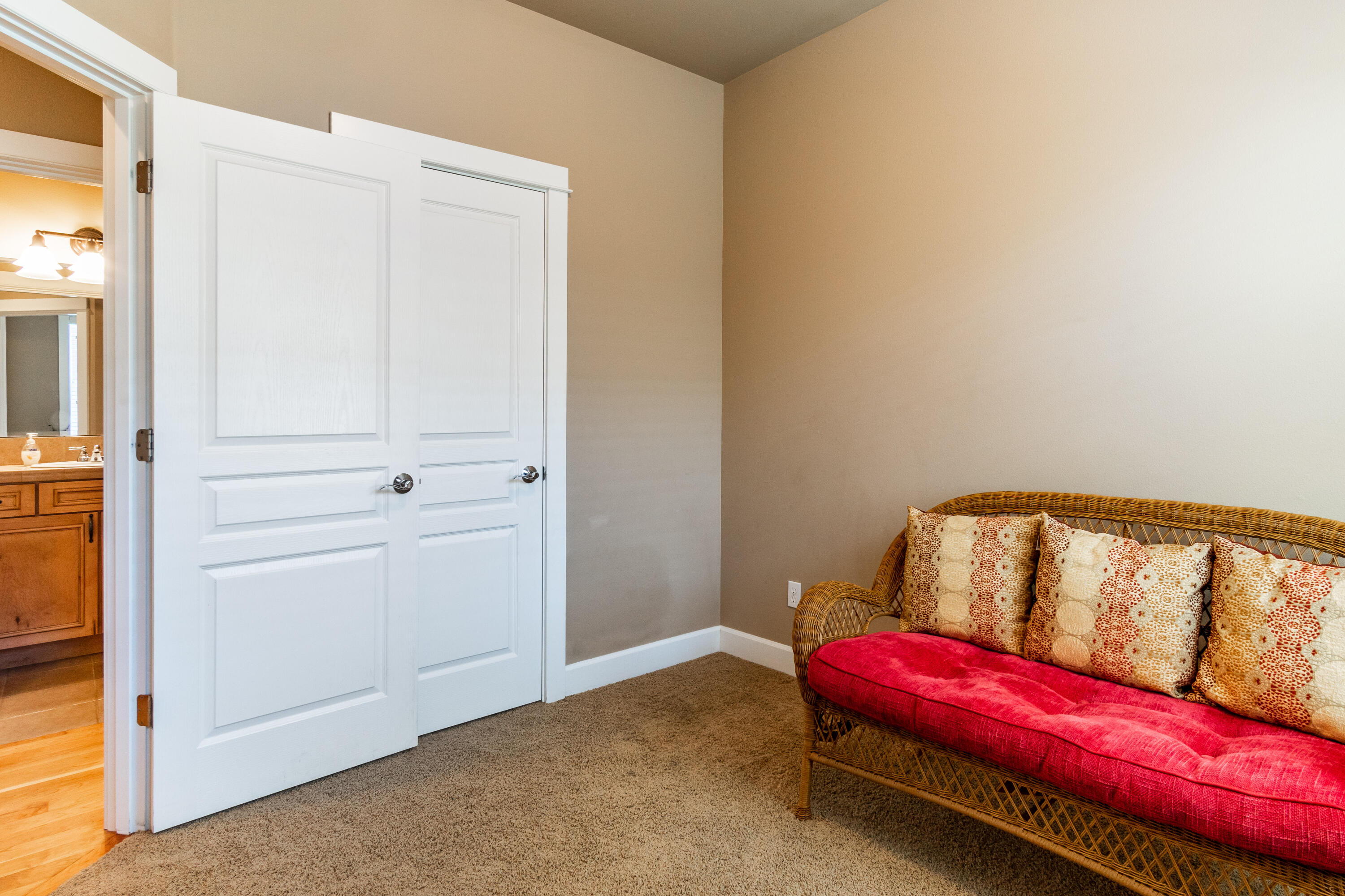 The Bluffs River Ben - Residential