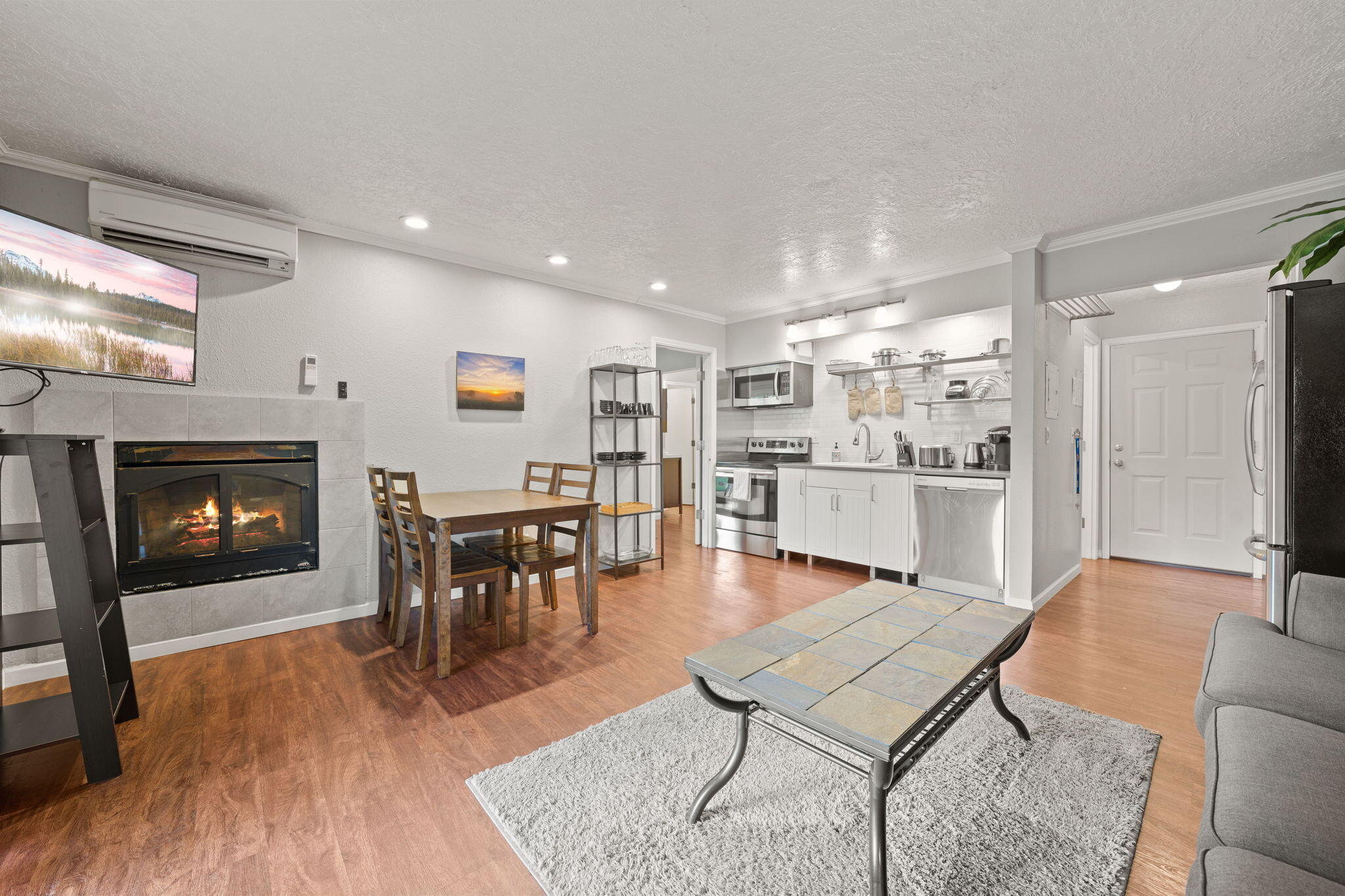 1565 NW Wall Street 118/119