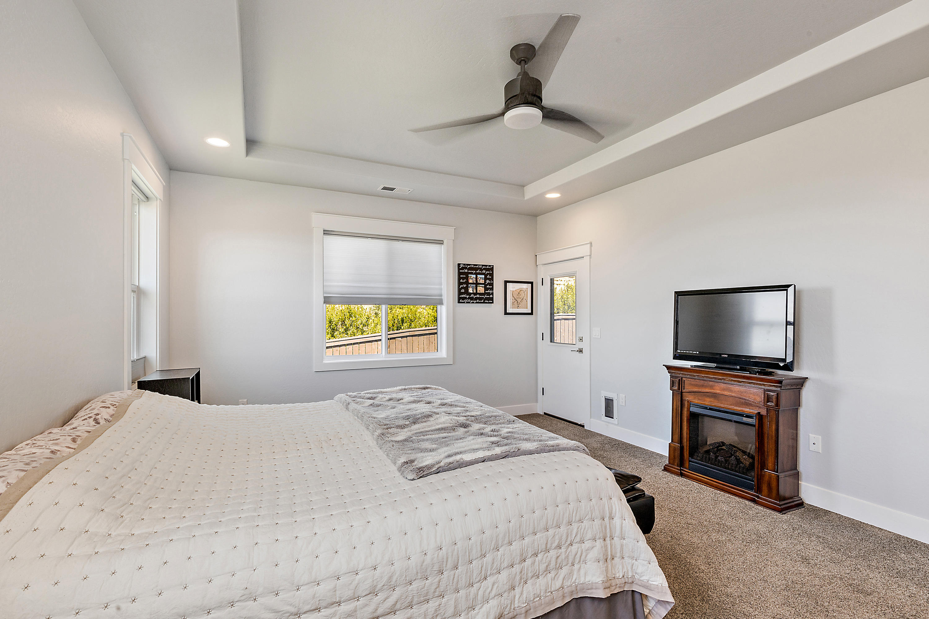 Bella Vista Heights Phases 1 & 2 - Residential