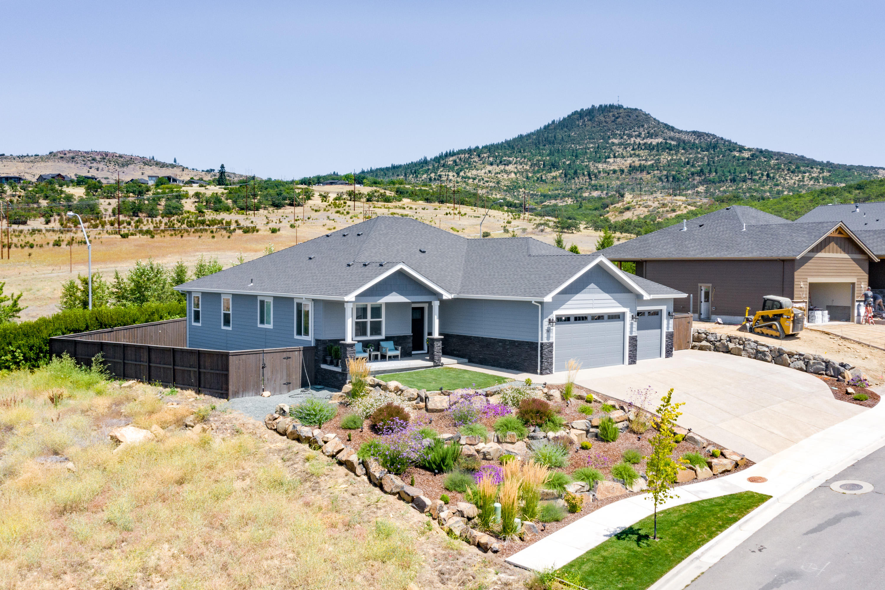 Bella Vista Heights Phases 1 & 2 - Residential