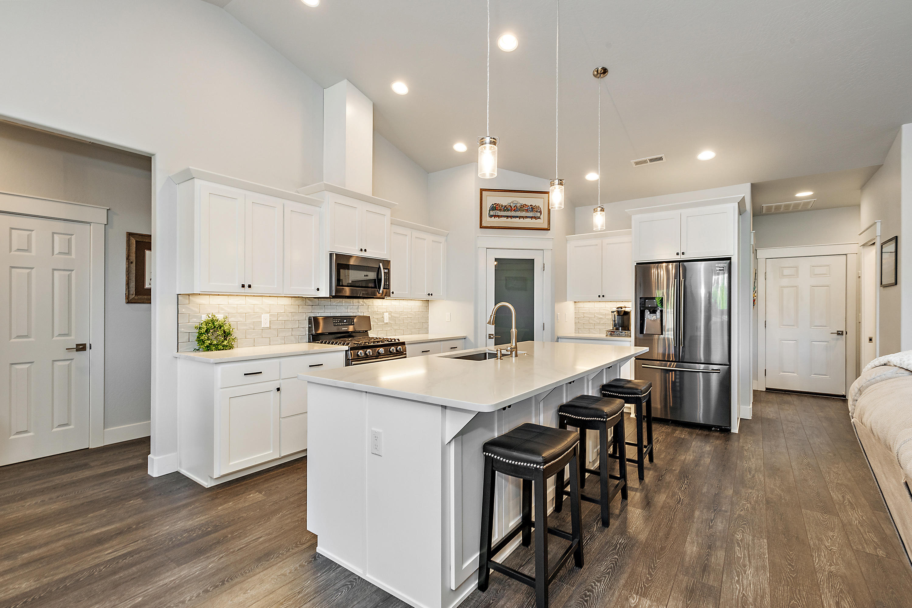 Bella Vista Heights Phases 1 & 2 - Residential